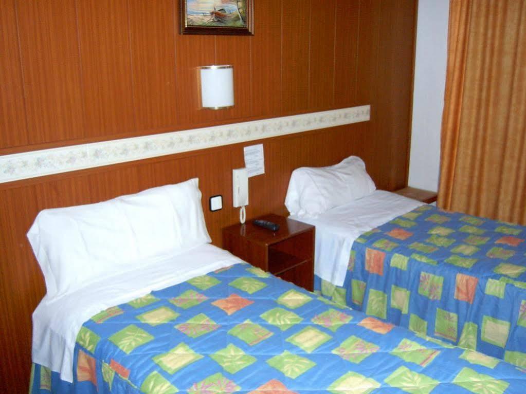 Pension Venecia Salou Exteriér fotografie
