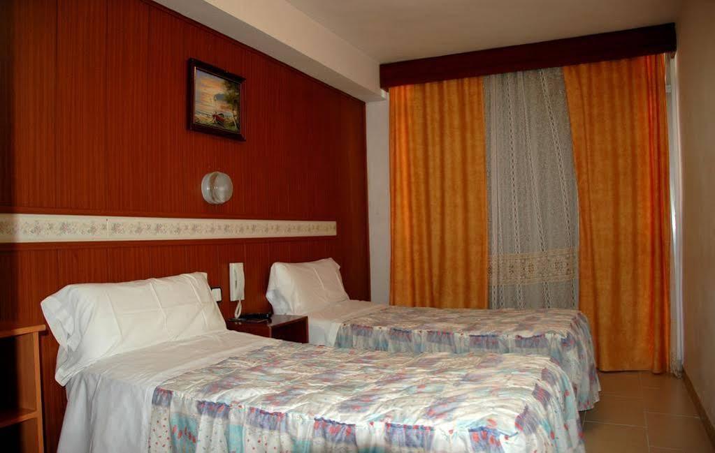 Pension Venecia Salou Exteriér fotografie
